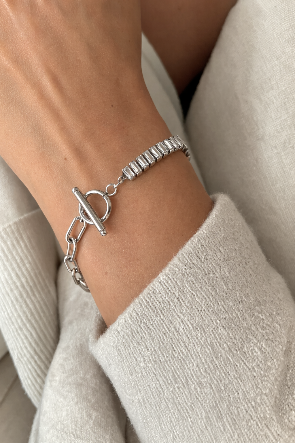 Crystal Toggle Armband